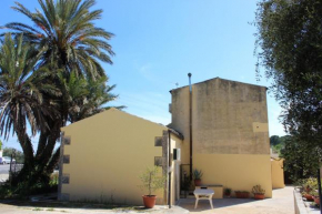 2 bedrooms house with furnished terrace at Noto 6 km away from the beach